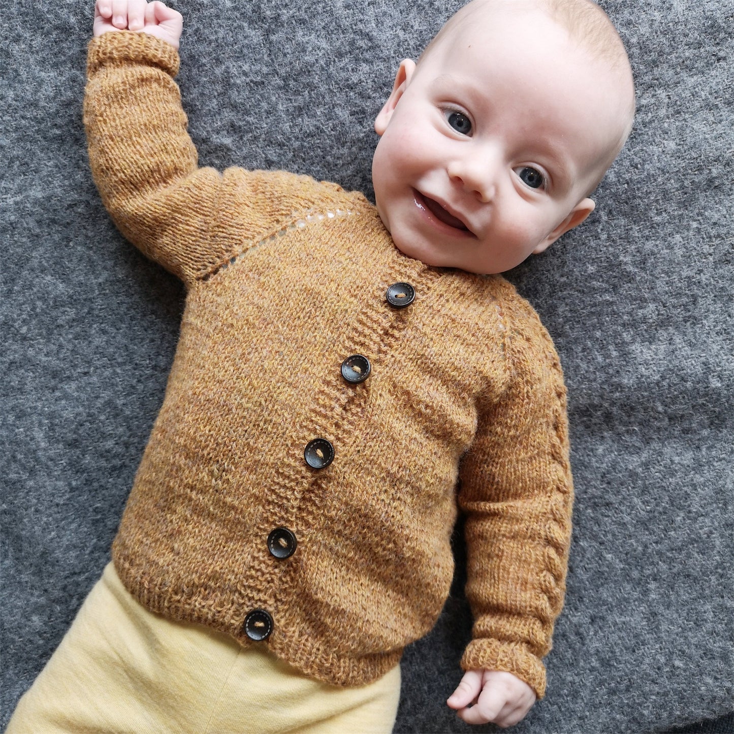 Benni Cardigan